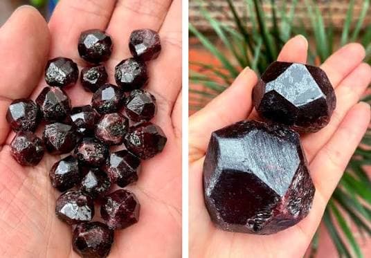 Almandine Garnet Details
